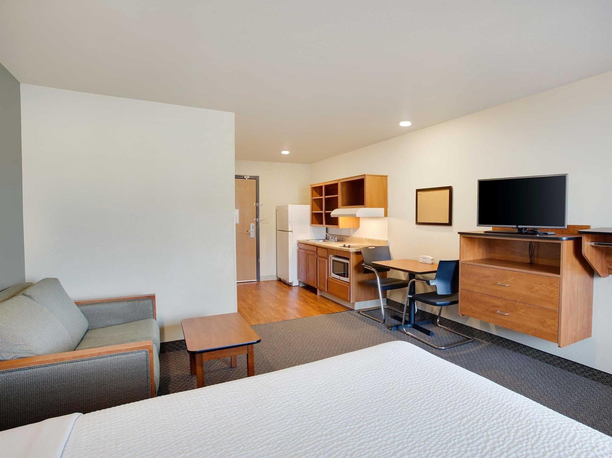 Woodspring Suites Columbus North I-270 Exterior photo